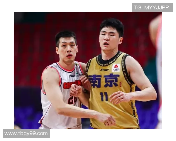 南京攀岩队在极限运动会中以77分稳居积分榜首位