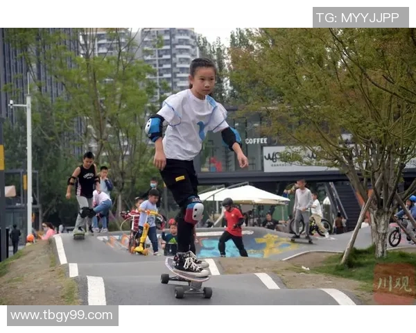 成都滑板队边路渗透革新探索与实践的深度分析与展望