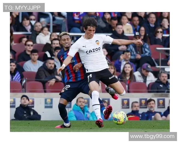 巴伦西亚篮球队迎战巴萨球队激战即将上演精彩对决引人期待