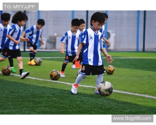 德国与秘鲁友谊赛精彩对决展现足球魅力与团队精神